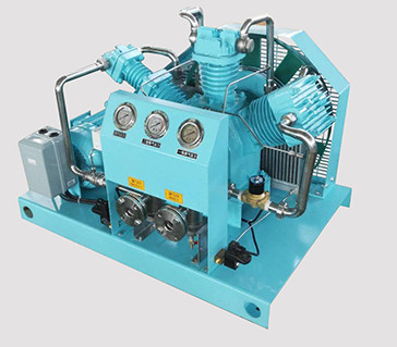 ���≺�s�C